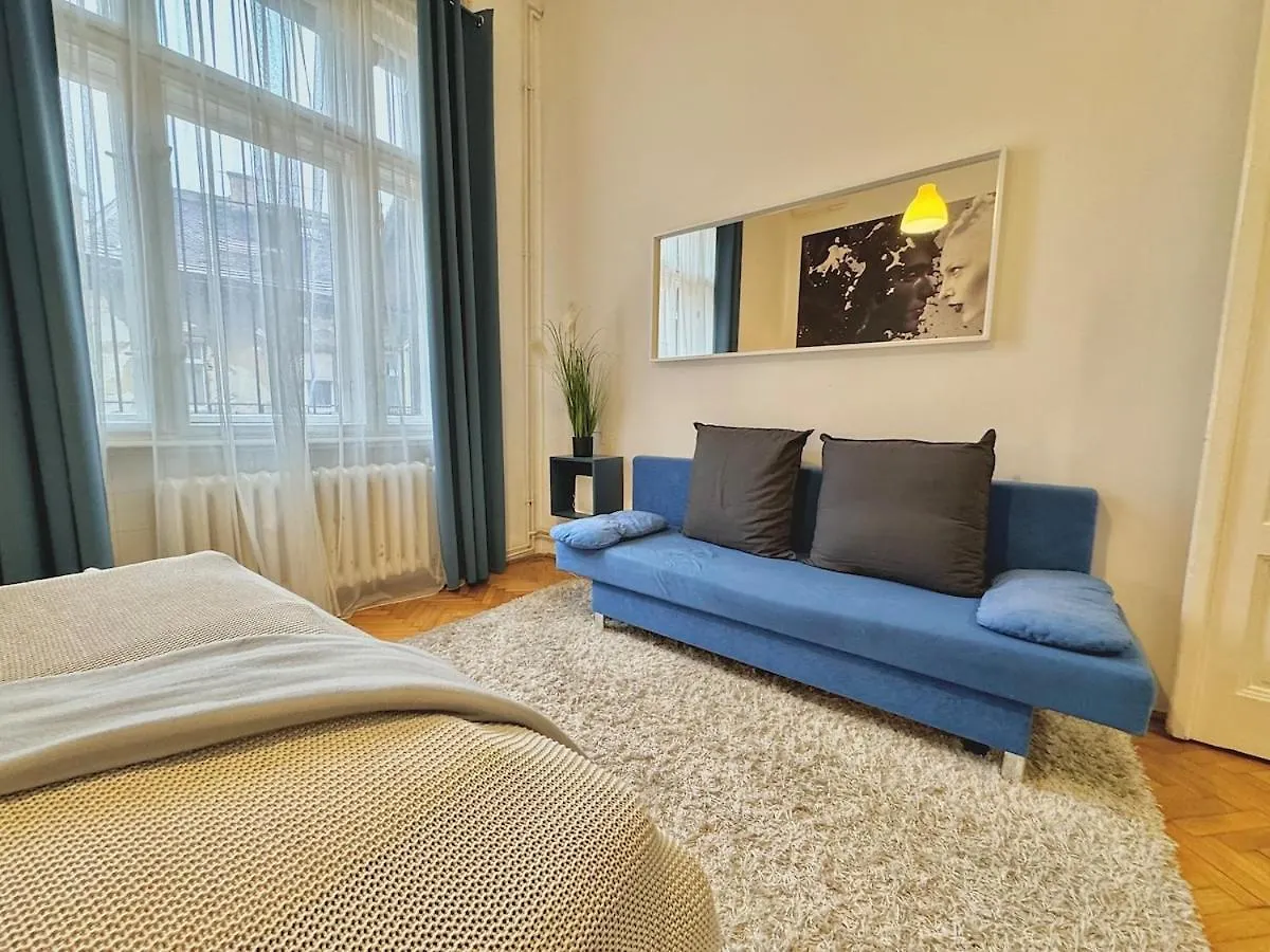 Trendy Spacious, Parking, Downtown, Ruin Pubs! Budapešť Apartmán
