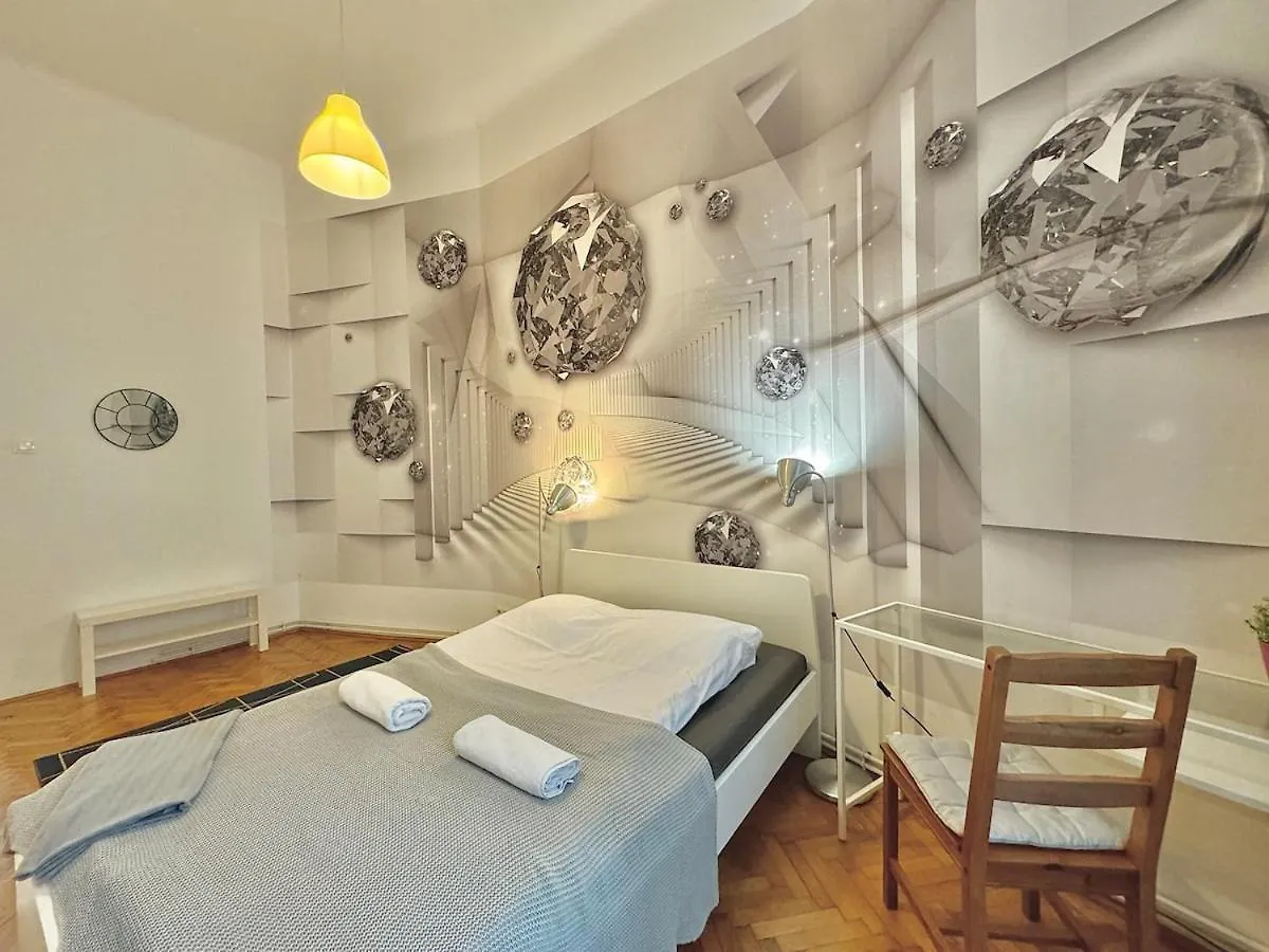 Apartament Trendy Spacious, Parking, Downtown, Ruin Pubs! Budapesta