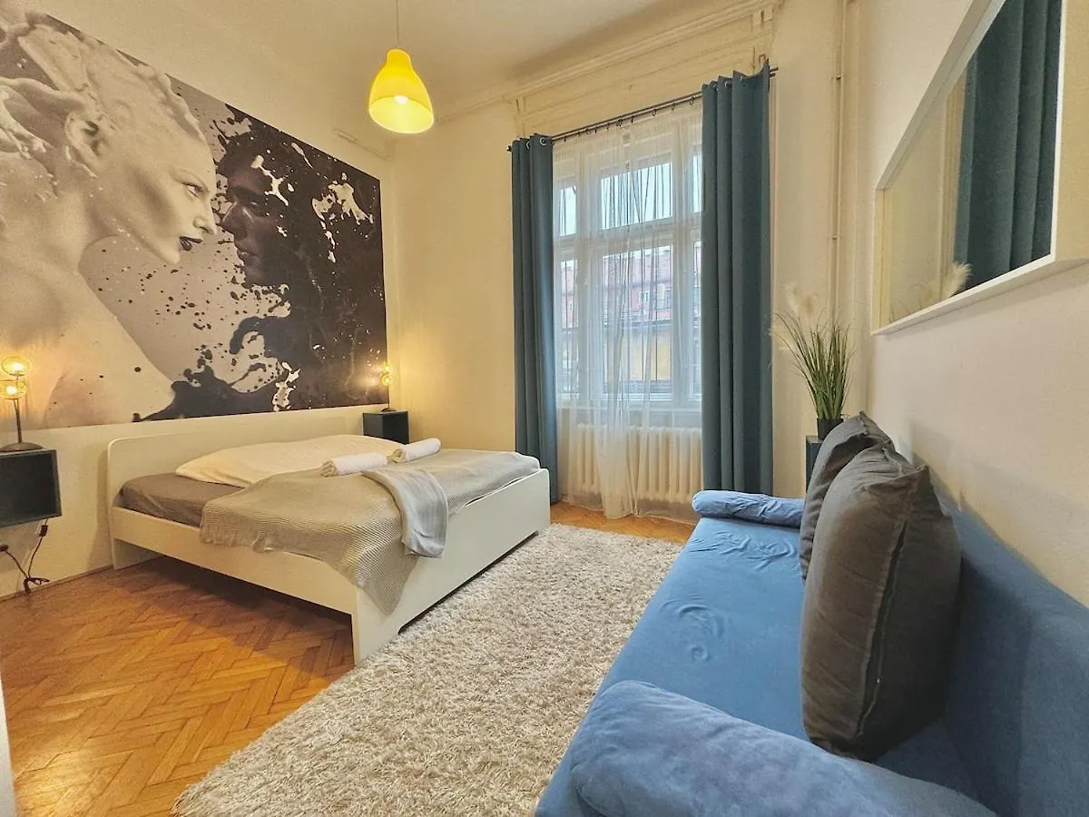 Apartament Trendy Spacious, Parking, Downtown, Ruin Pubs! Budapesta Ungaria