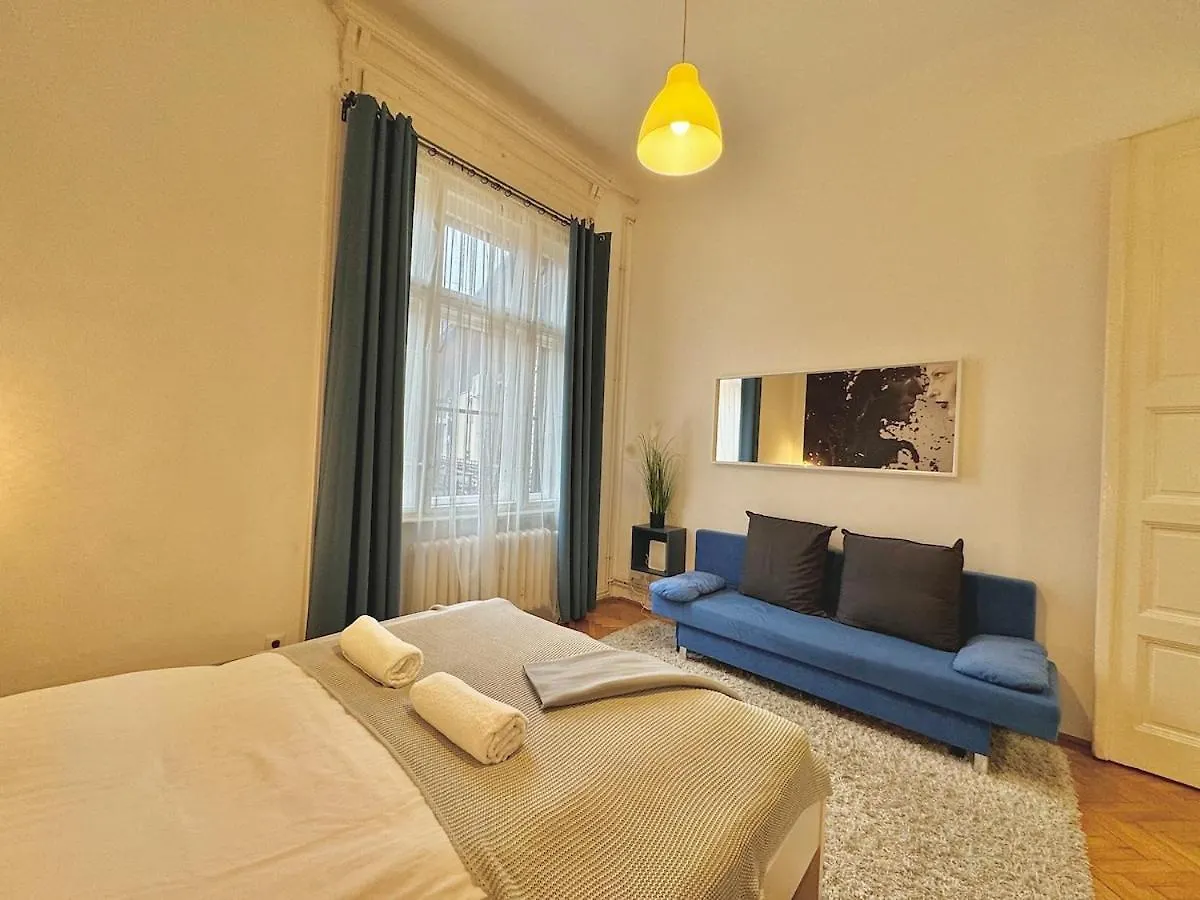 Apartament Trendy Spacious, Parking, Downtown, Ruin Pubs! Budapesta Ungaria